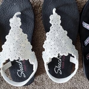 Skechers Sandals Size 8 white
